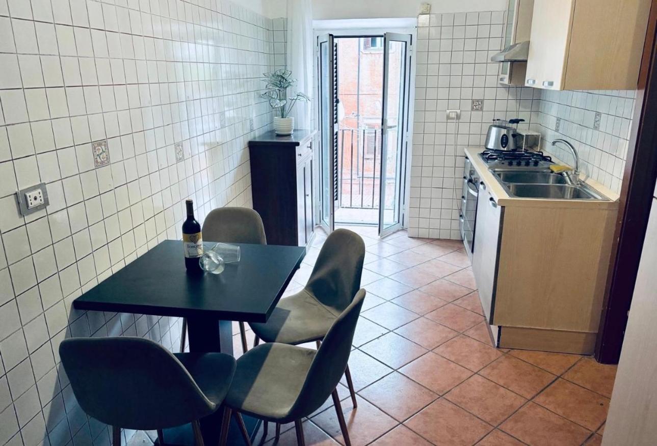 Casa Di Andrea In Trastevere, Rome